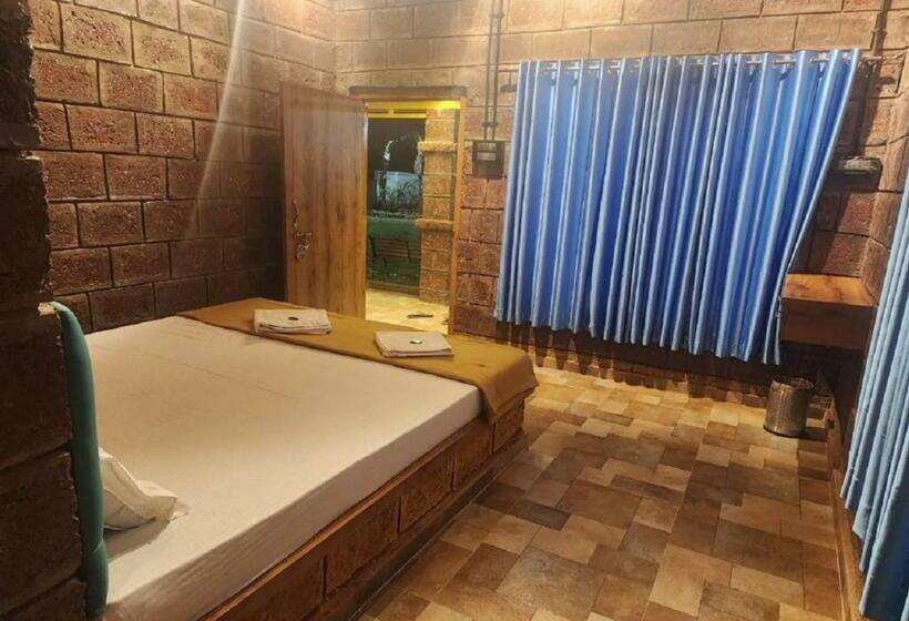 Семейный Номер, Neel Agro Tourism &resort