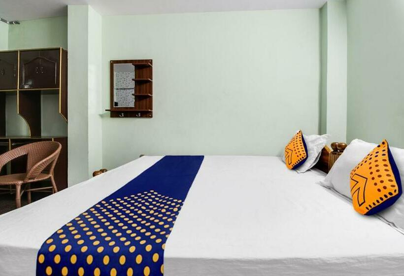Трехместный Номер Классика, Spot On 81434 Hotel Omkar Vista