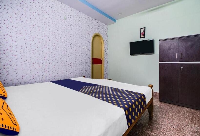 Трехместный Номер Классика, Spot On 81434 Hotel Omkar Vista