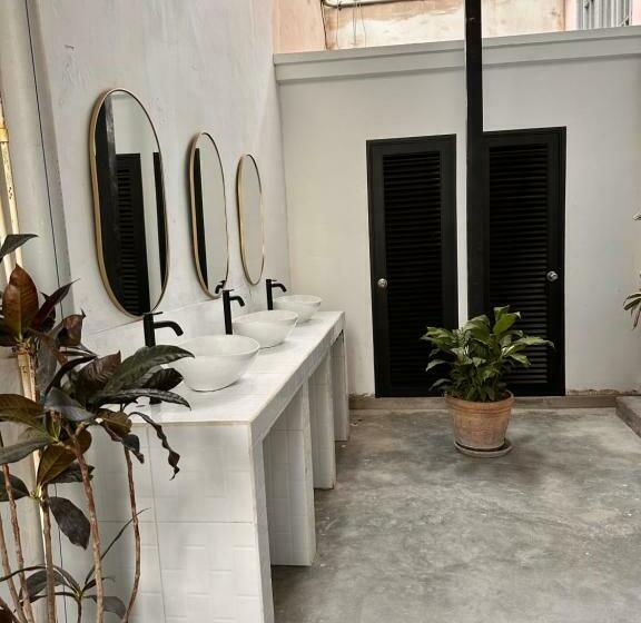 Кровать в Общей Комнате, Ancestral Hostel Barranco