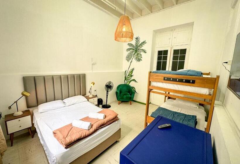 Трехместный Номер Комфорт, Ancestral Hostel Barranco