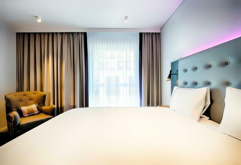 اتاق استاندارد یک نفره, Premier Inn Darmstadt City Centre