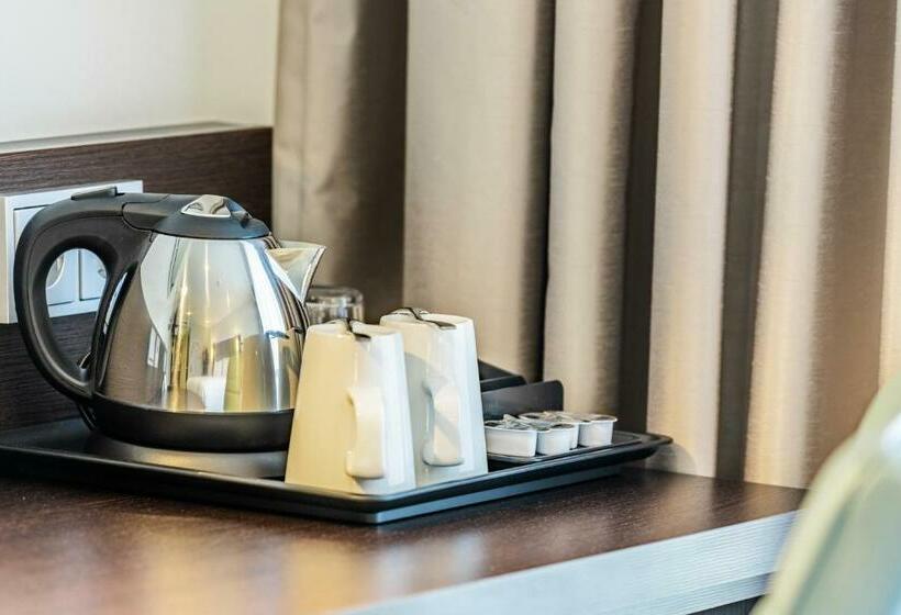 اتاق استاندارد یک نفره, Premier Inn Darmstadt City Centre