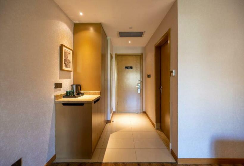 Номер Deluxe, True Go Hotel   Guangzhou International Conference Center Memorial Hall Subway Station