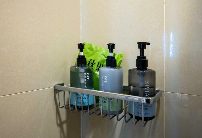 Номер Deluxe Кровать Кинг, True Go Hotel   Guangzhou International Conference Center Memorial Hall Subway Station