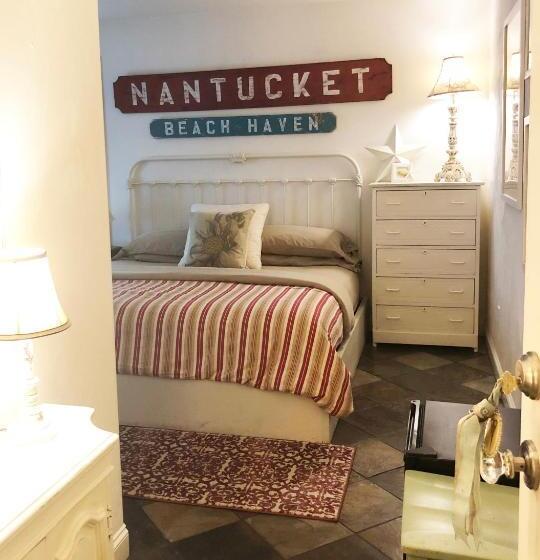 Deluxe Suite King Bed, Frederick William House