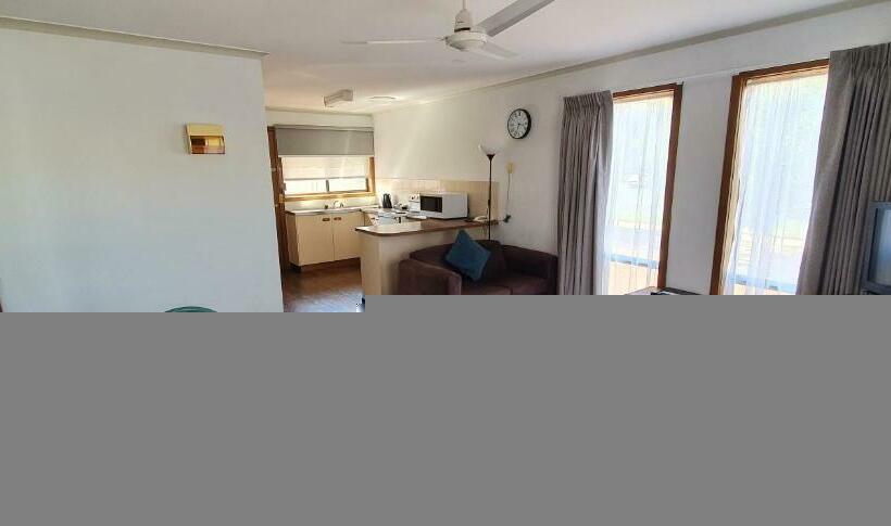 Номер Стандарт с Гидромассажем, Centrepoint Motel Deniliquin