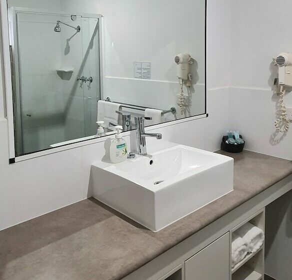 Номер Стандарт, Centrepoint Motel Deniliquin
