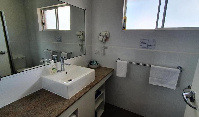 Семейный Номер, Centrepoint Motel Deniliquin