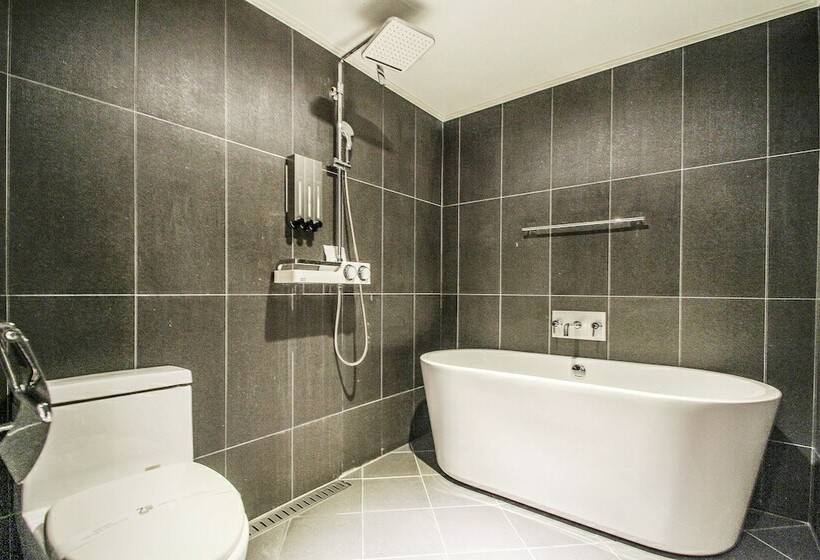 Quarto Estandar, Jamsil 2.4