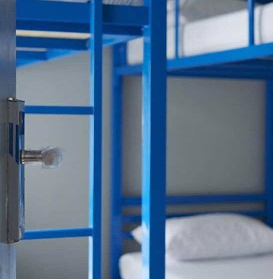 اتاق خانوادگی با سرویس بهداشتی مشترک, Loftel Station Hostel