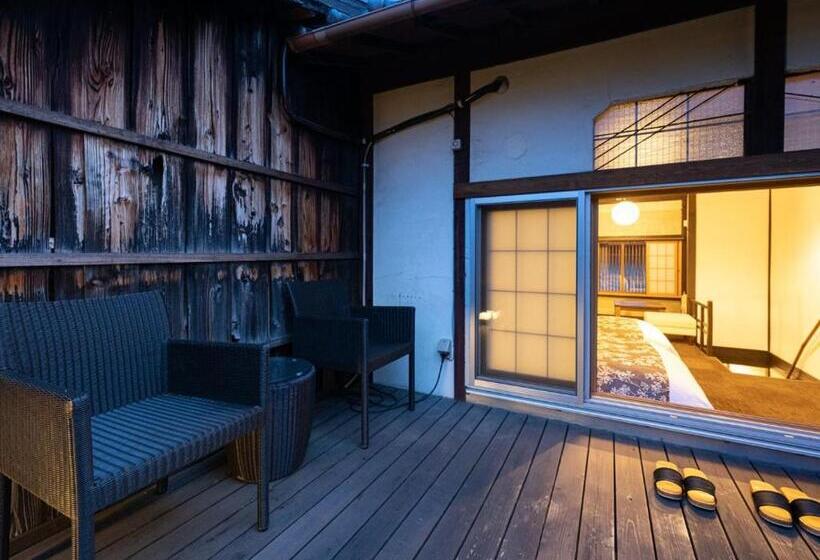 Люкс, Nazuna Kyoto Nijojo