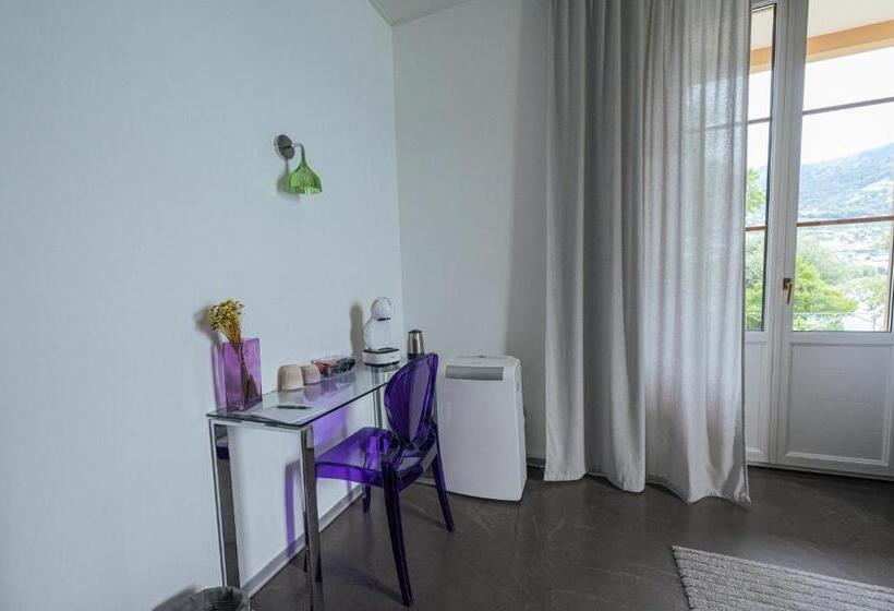Номер Deluxe Кровать Кинг, Jetty Montreux