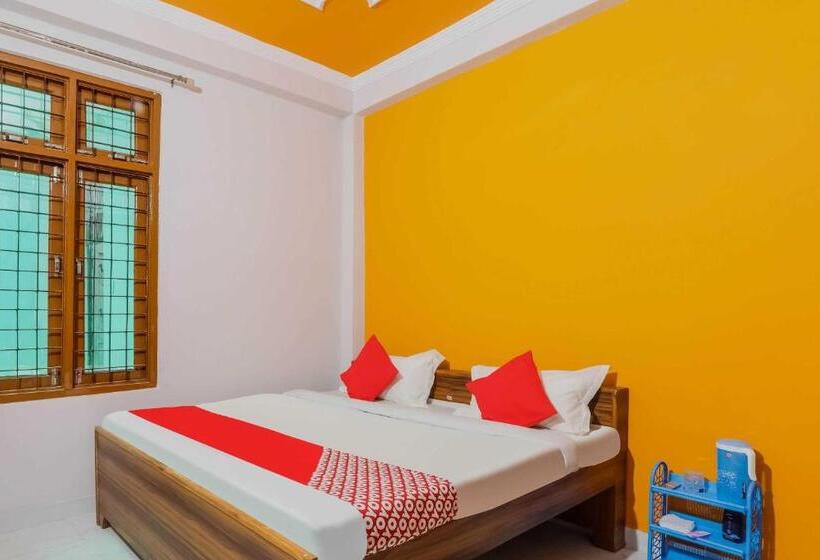 Трехместный Номер Классика, Oyo Flagship Easy Homes
