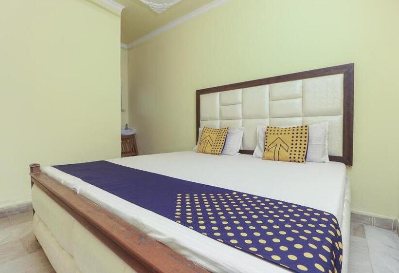 اتاق استاندارد سه نفره, Spot On 75384  Star Inn