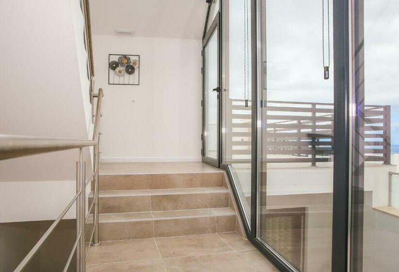 Люкс с Балконом, Pata Da Gaivota Boutique House