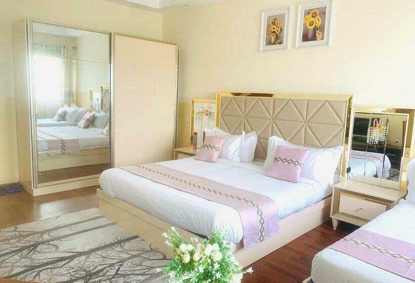 سوییت با چشم‌انداز باغ, Hôtel Sky Blue Mada