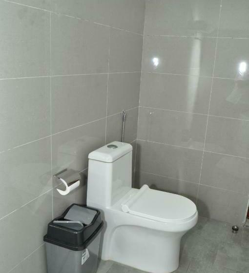 سوییت با چشم‌انداز استخر, Hôtel Sky Blue Mada