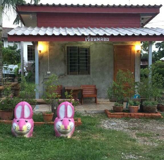 バルコニー付きスタンダードルーム, Baanpak Chomdoi