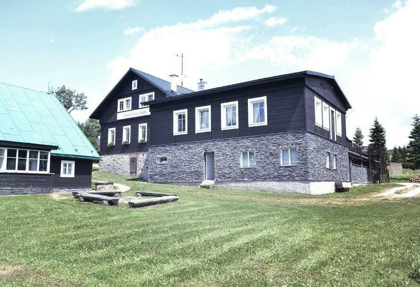 Номер Deluxe, Penzion A Restaurace Sokolí Boudy