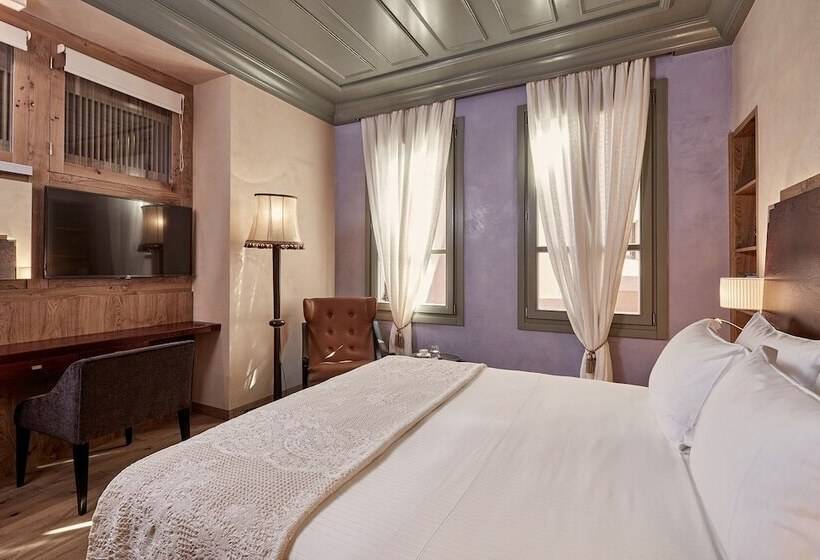 Quarto clássico, Domus Renier Boutique