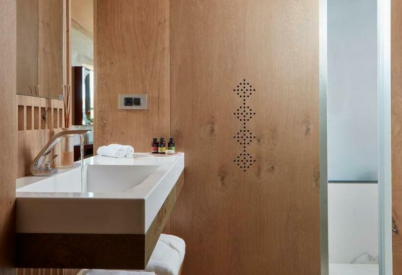 Quarto clássico, Domus Renier Boutique