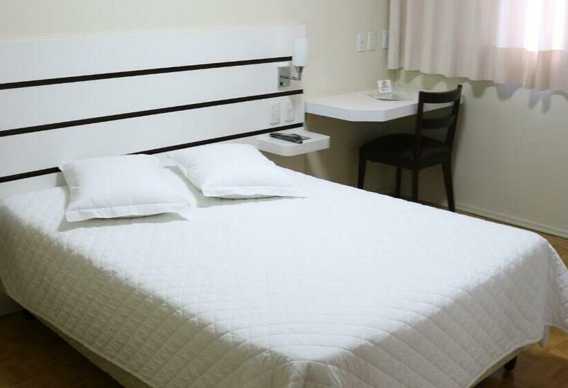 스탠다드 룸, Tri Hotel Xanxerê