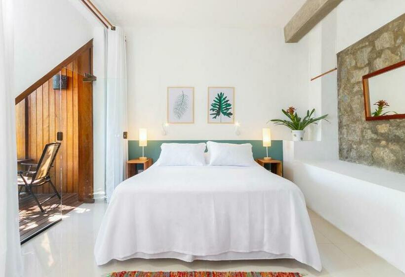 Quarto Estandar Vista Jardim, Casa Luz