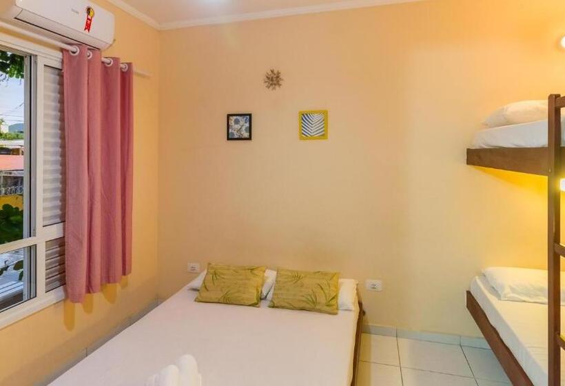 Quarto Quádruplo Deluxe, Guaruja Hostel