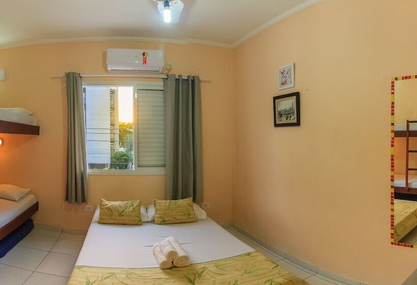 Quarto Triplo Estandar, Guaruja Hostel