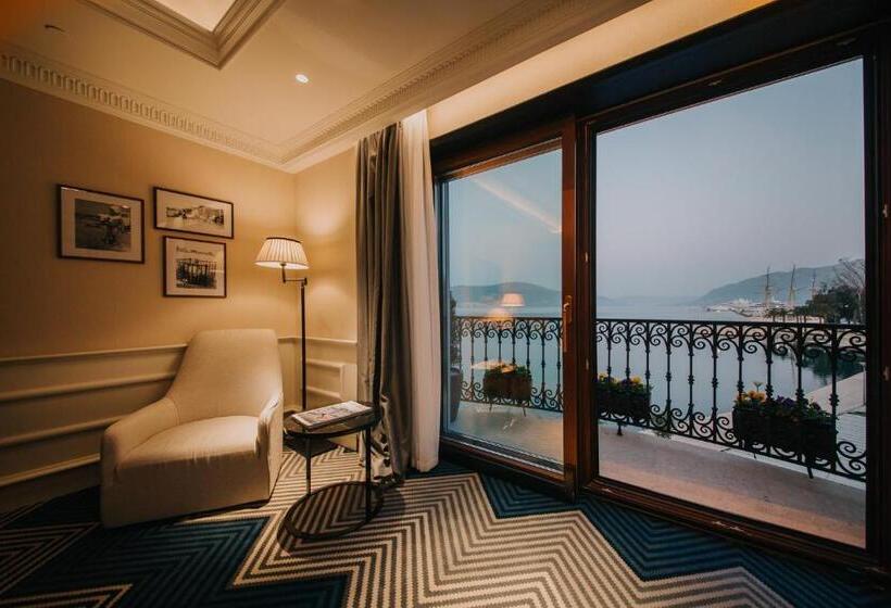 سوئیت پریمیوم 2 خوابه, Boutique Hotel La Roche