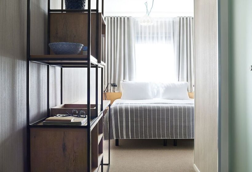 Номер Стандарт, Good Hotel London