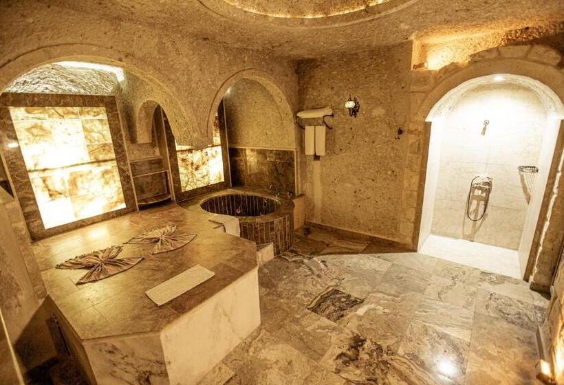 Люкс с Балконом, Oread Cave Suites