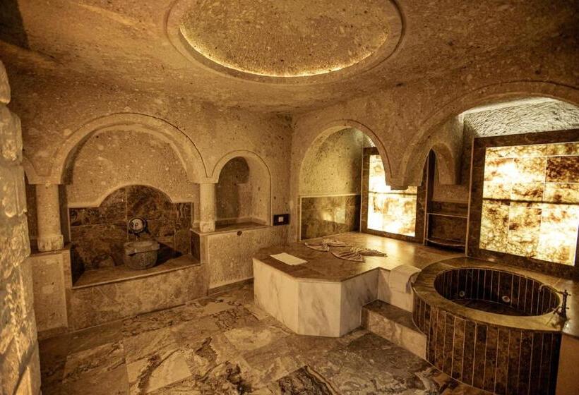 Люкс с Балконом, Oread Cave Suites