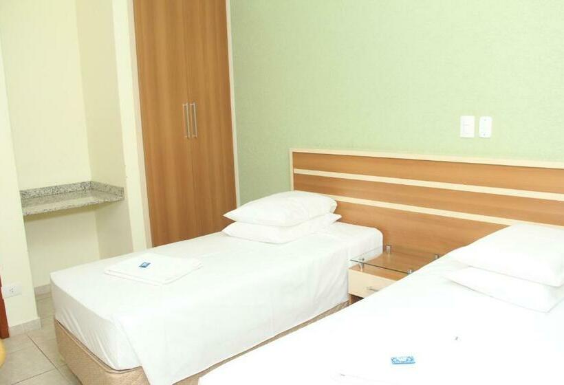 Quarto Estandar, Itália
