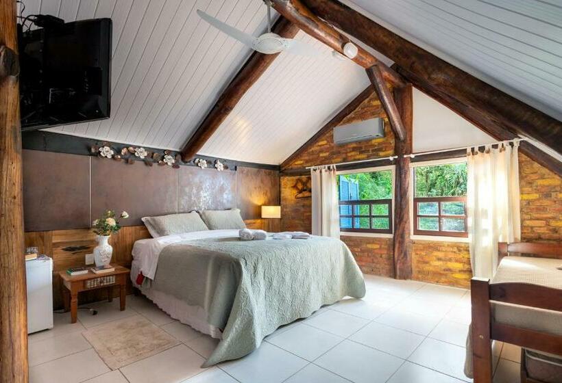 Люкс Вид на Бассейн, B & B Gourmet Itaipava
