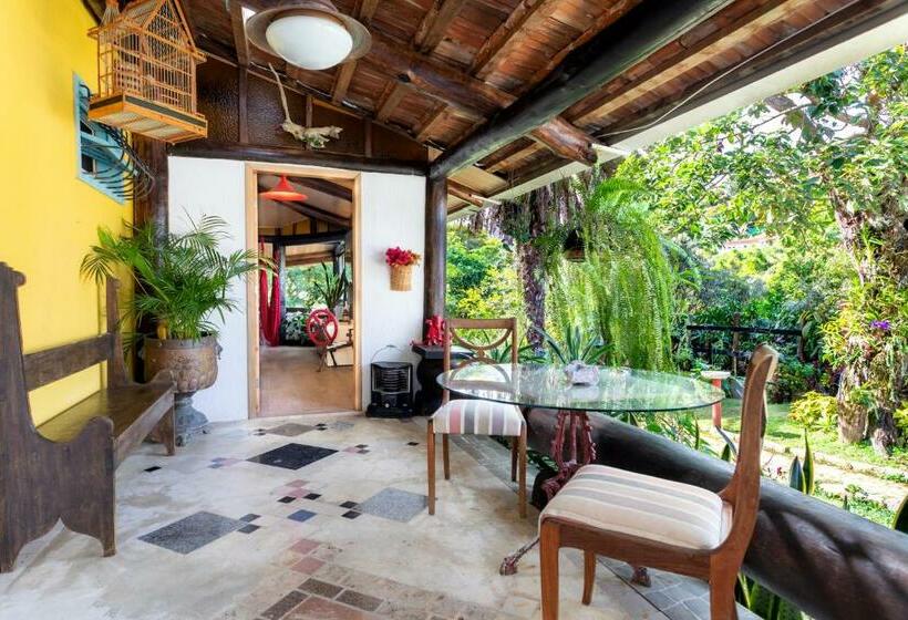 Люкс Вид на Бассейн, B & B Gourmet Itaipava