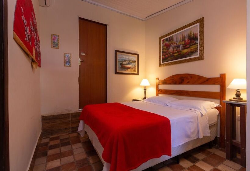 Quarto Estandar, Pousada Rio Paraty