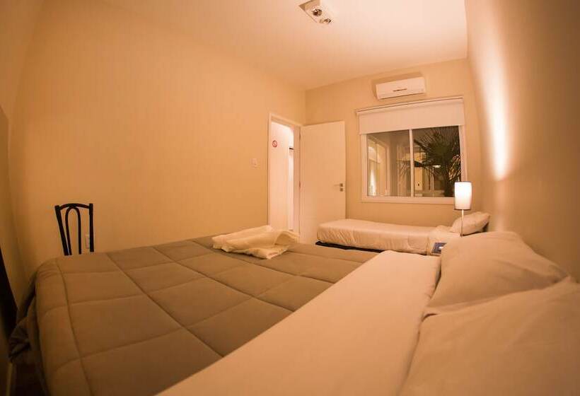 חדר סטנדרט לשלושה, Hello Hostel Pelotas