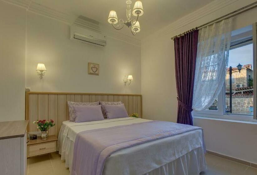اتاق لوکس, Bellapi̇etra