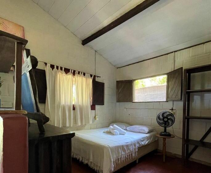 اتاق استاندارد چهار تخته, Hostel Do Ceu