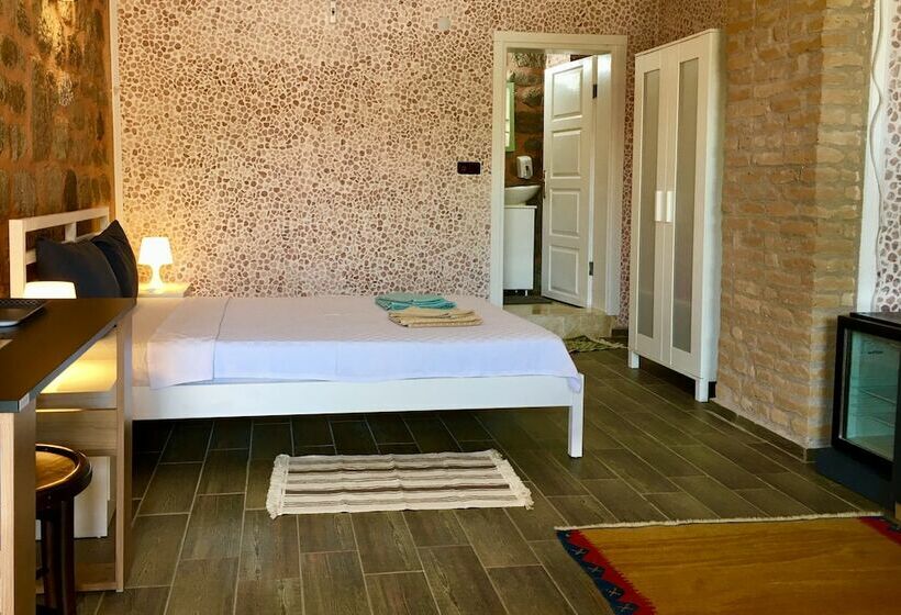 디럭스 룸, Attalos Suites
