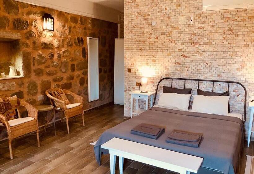 디럭스 인테리어 룸, Attalos Suites