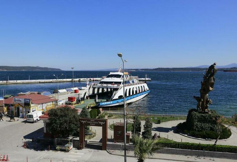 Семейный Номер Вид на Море, Ece