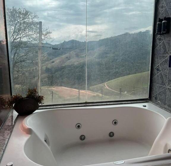 스탠다드 룸, Pousada Shangri La