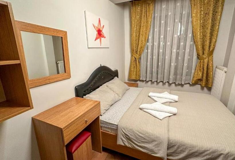 Standard Room Shared Bathroom, Second Home Hostel