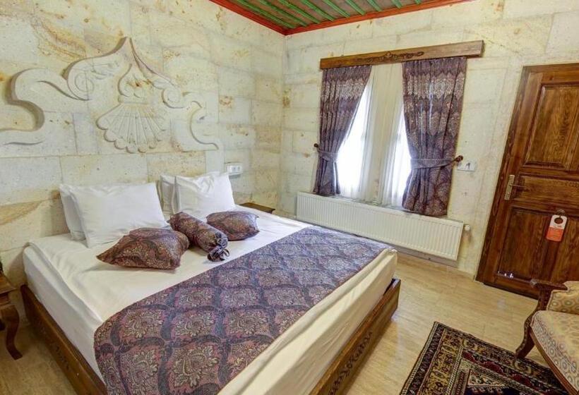 수피리어 룸, Hikmet's House