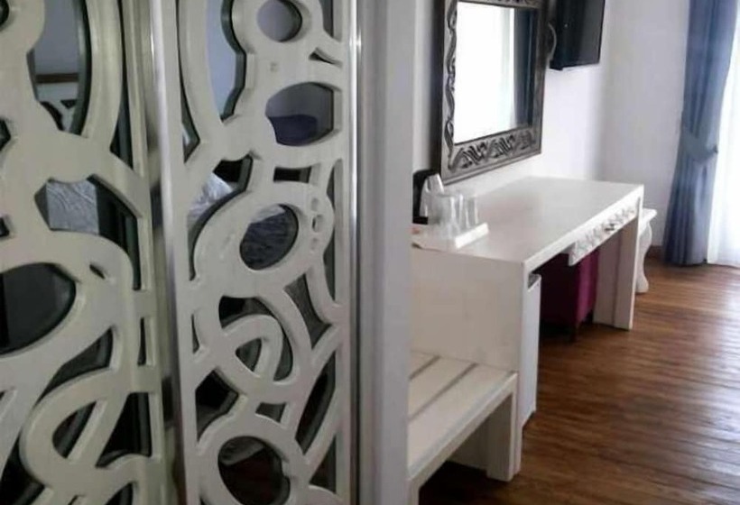 اتاق لوکس, Meggs Bodrum Beach