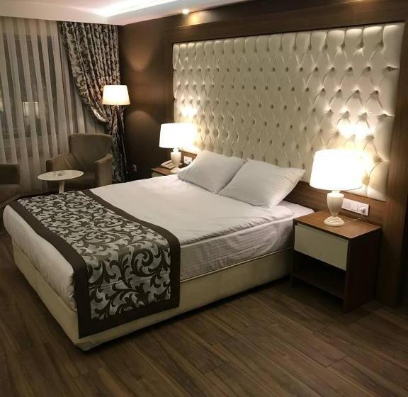 اتاق استاندارد یک نفره, Esila