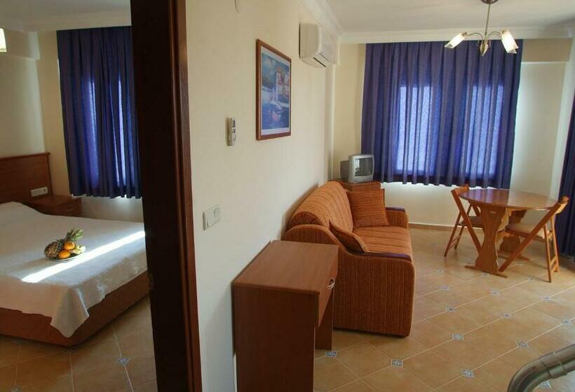 Апартаменты Superior 2 Спальни, Sea Breeze Hotel And Apartments